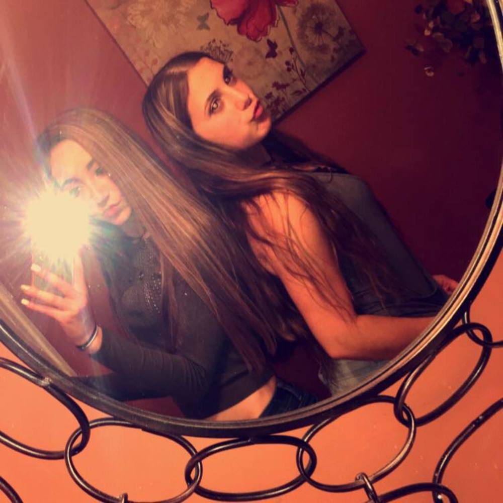 Meet your Posher, Talia